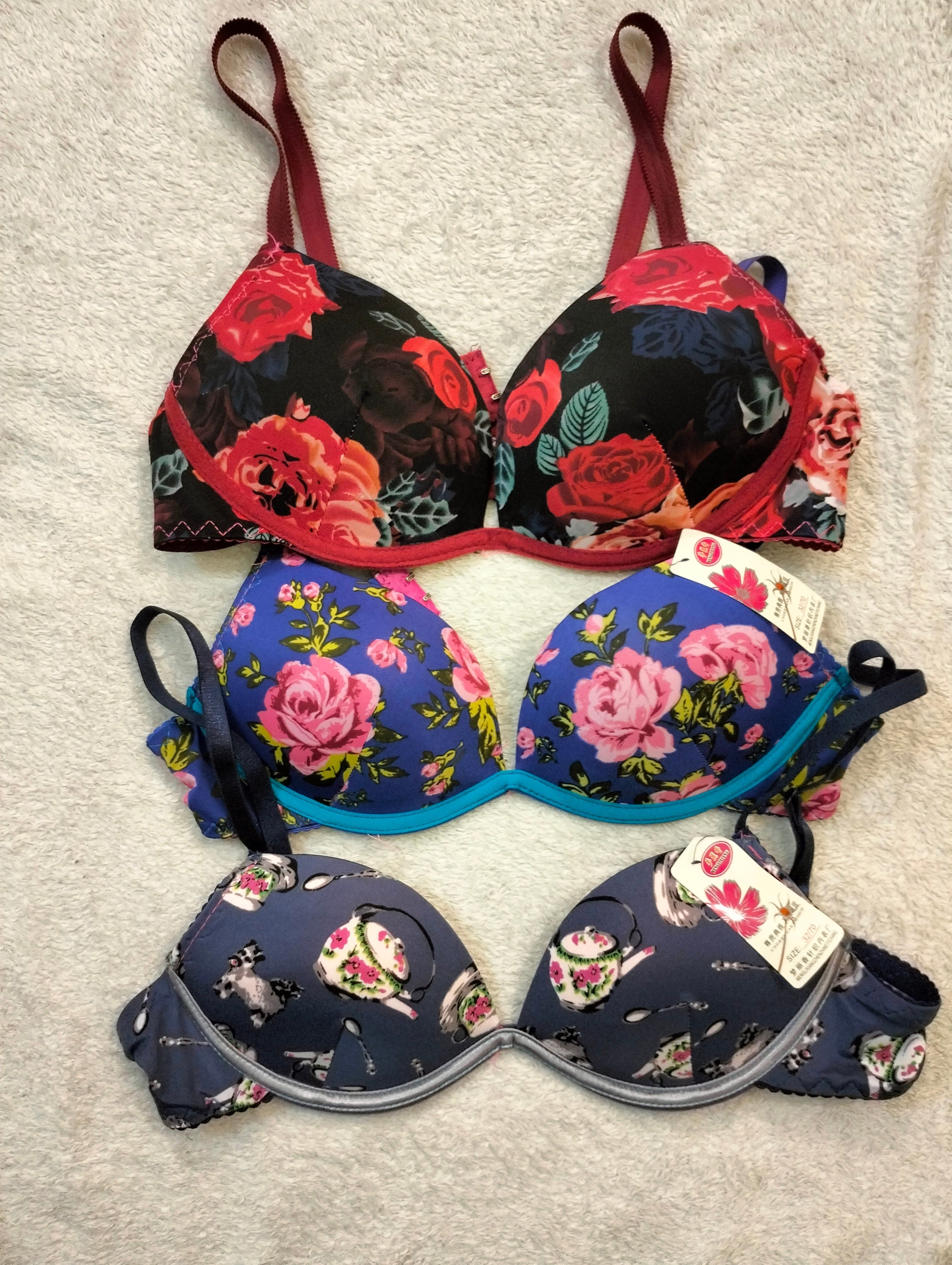 Half cup printed v shape padded bra