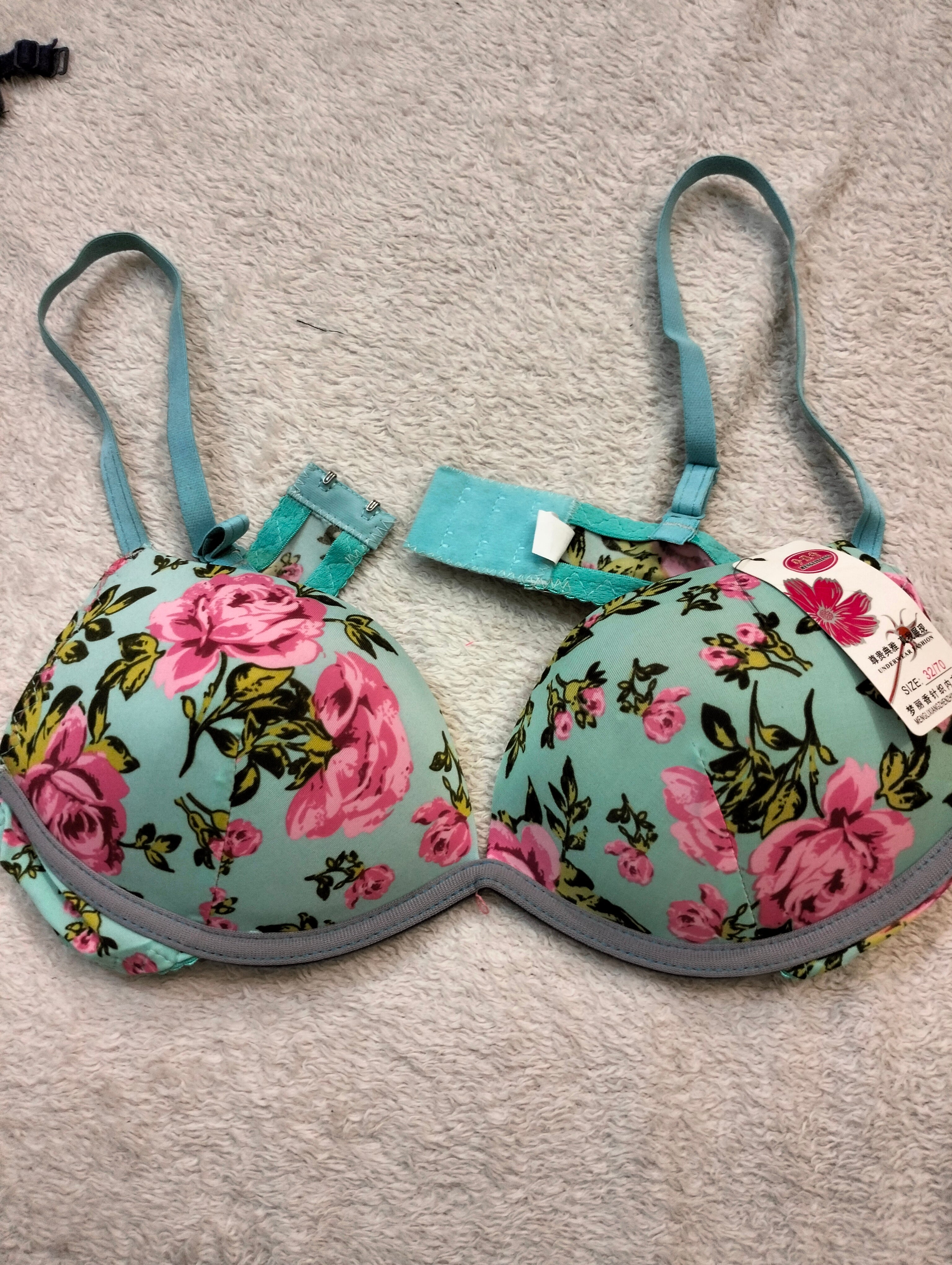 Half cup printed v shape padded bra