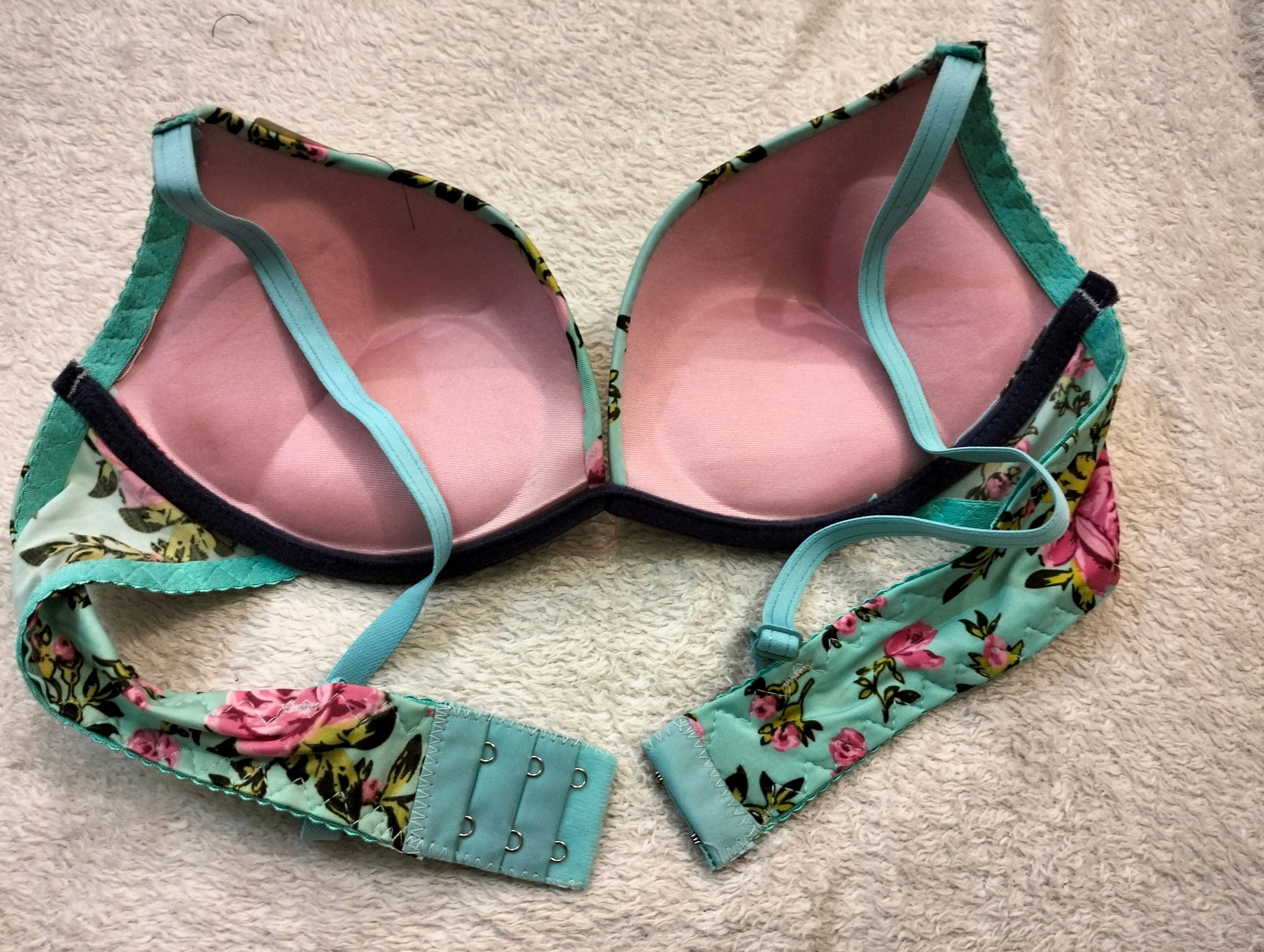 Half cup printed v shape padded bra