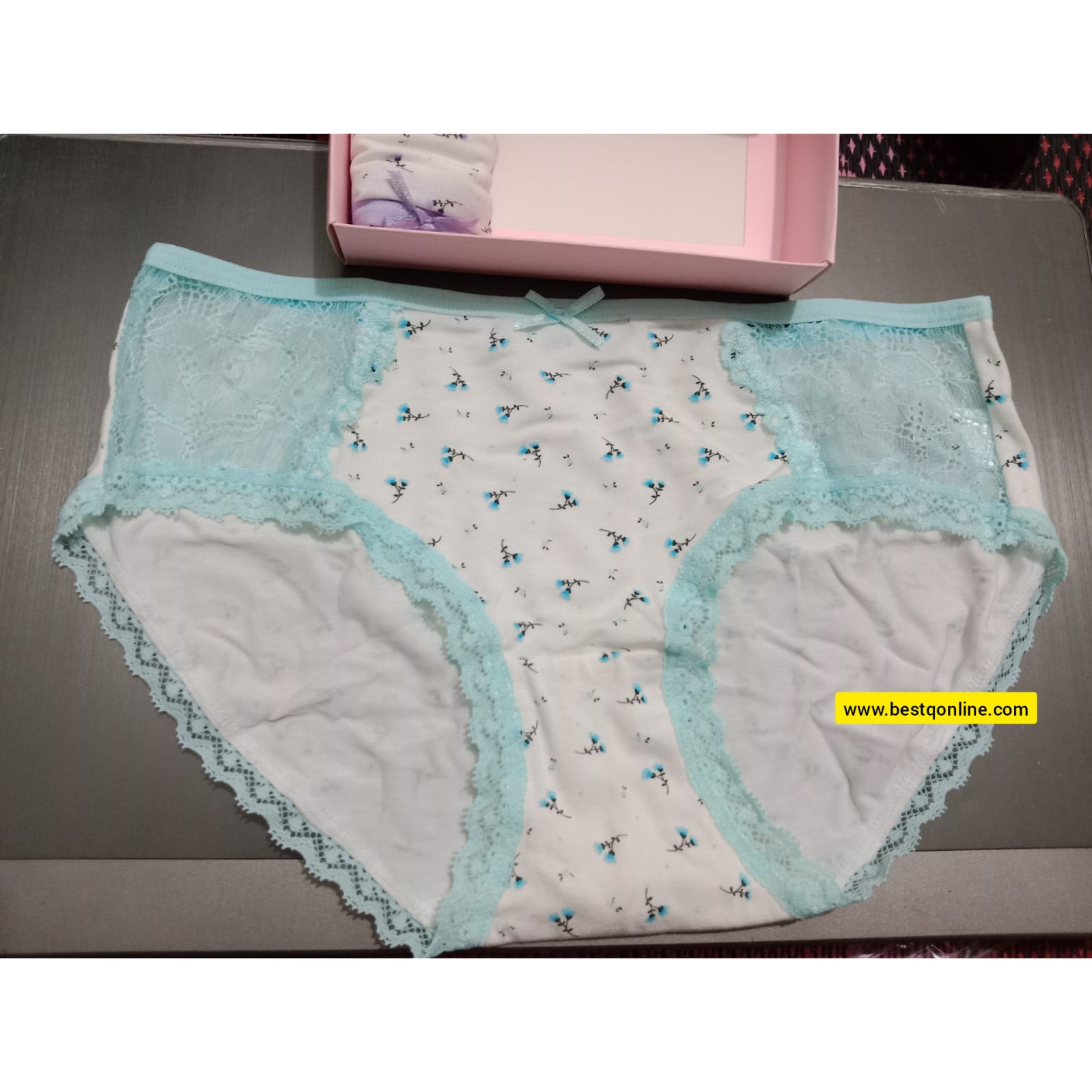 lace decorated cotton panties pack of 3